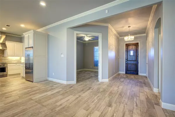 12198 Briargove Lane, Talty, TX 75126