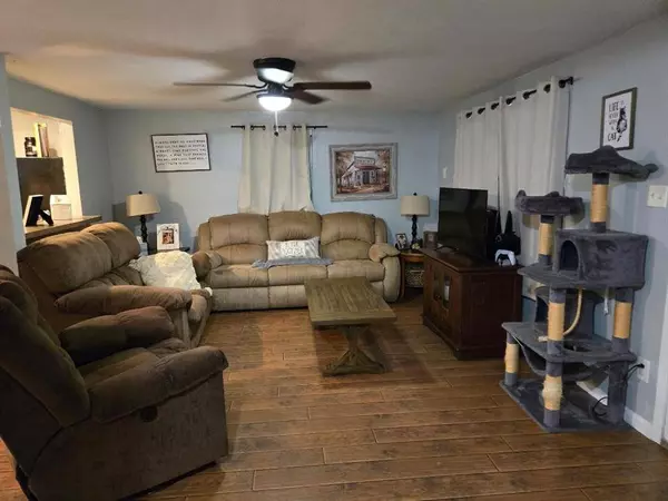 260 Vz County Road  3843, Wills Point, TX 75169