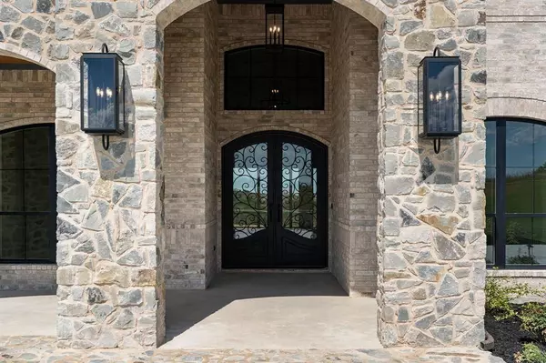 404 Pedernales Drive, Aledo, TX 76008