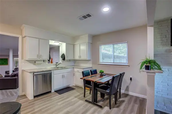 1101 Redoak Drive, West Tawakoni, TX 75474