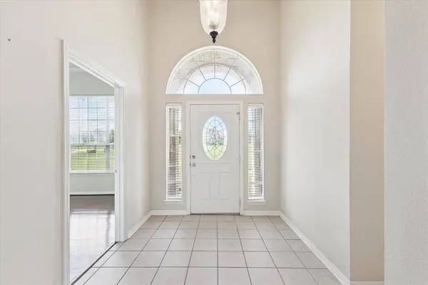1062 Savannah Lane, Oak Ridge, TX 75142