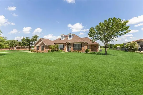1062 Savannah Lane, Oak Ridge, TX 75142