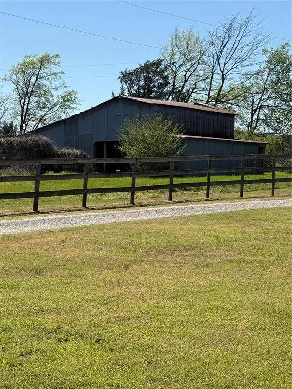 600 Vz County Road 3528, Wills Point, TX 75169