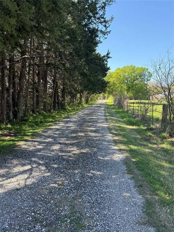 600 Vz County Road 3528, Wills Point, TX 75169