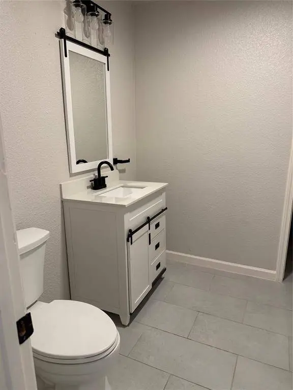 511 Commerce Street, Kemp, TX 75143