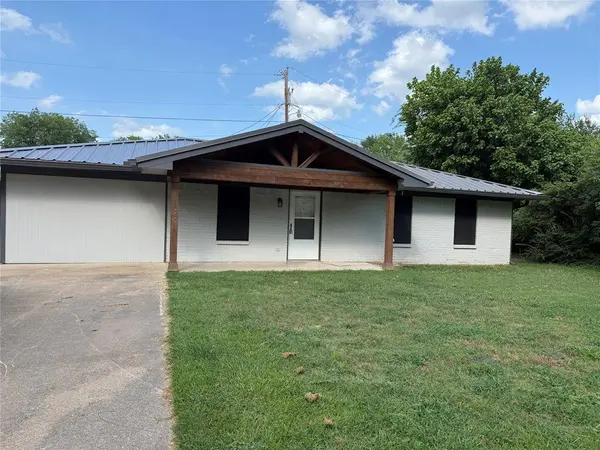 511 Commerce Street, Kemp, TX 75143