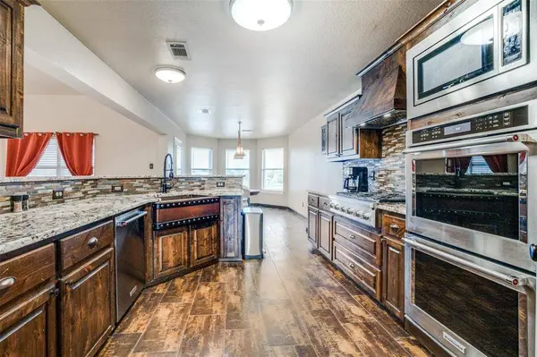 14090 Fox Chase Drive, Forney, TX 75126