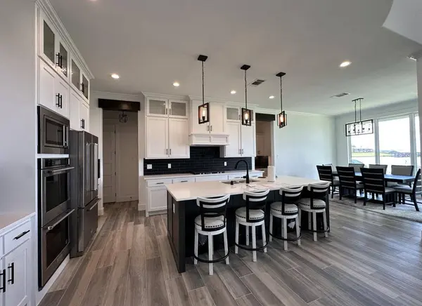 105 Donna Drive, Gun Barrel City, TX 75156