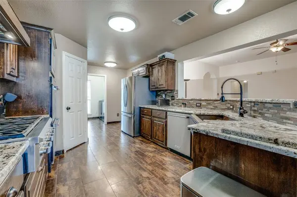 14090 Fox Chase Drive, Forney, TX 75126