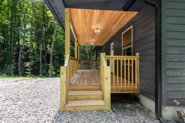 80 Oak Knob DR, Murphy, NC 28906
