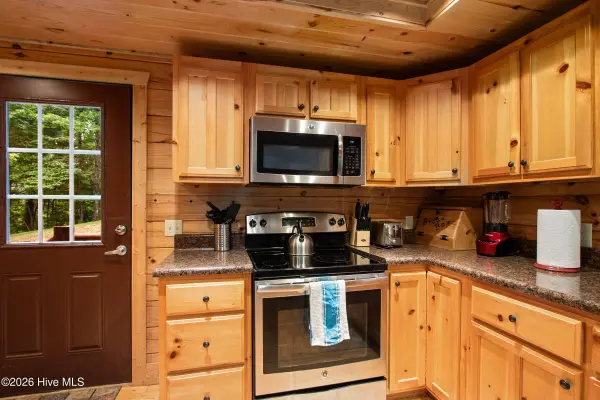 235 Huntington CIR, Murphy, NC 28906