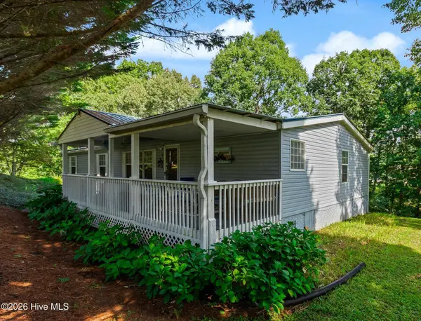 7 Racine DR