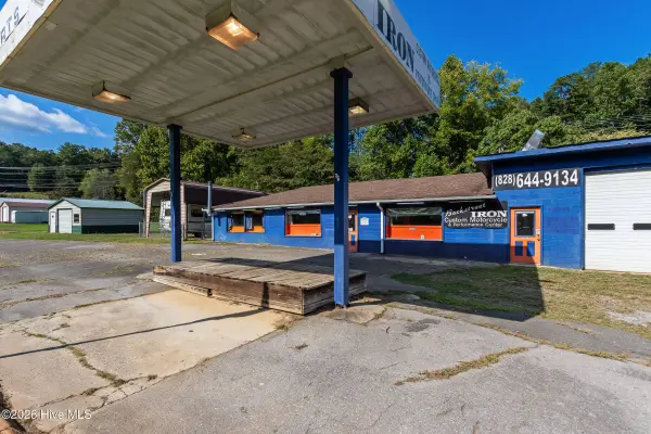 7878 W Us Highway 64, Murphy, NC 28906