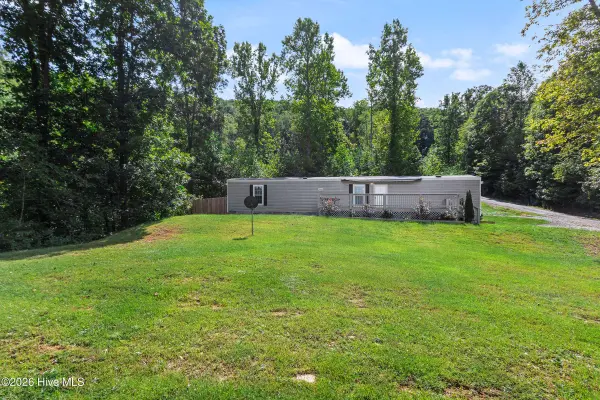 85 Wounded Knee LN, Hayesville, NC 28904