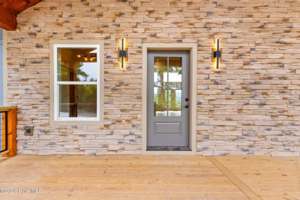 72 Hickory Nut LN, Murphy, NC 28906