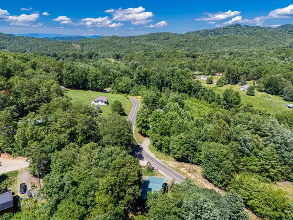 117 Carson Lane: A Mountain Cabin You Can Enjoy Today—and Let Work for You Tomorrow