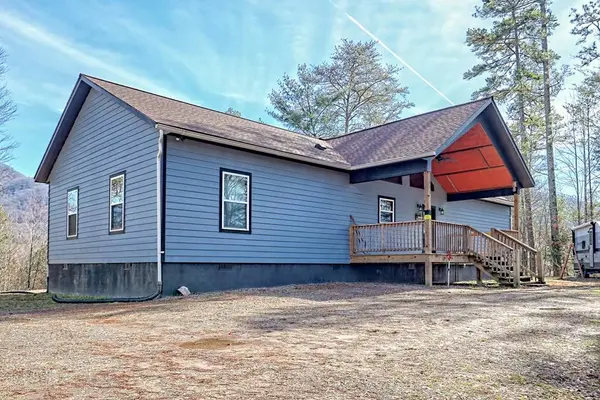 87 Mason Lane, Marble, NC 28905