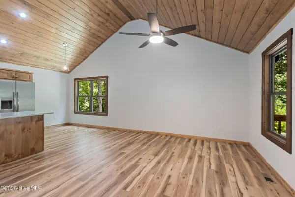 80 Oak Knob DR, Murphy, NC 28906