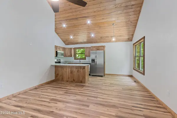 80 Oak Knob DR, Murphy, NC 28906