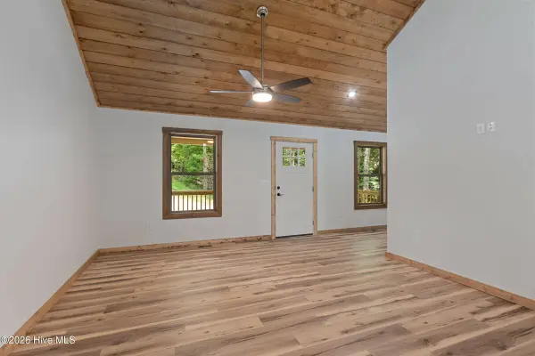 80 Oak Knob DR, Murphy, NC 28906