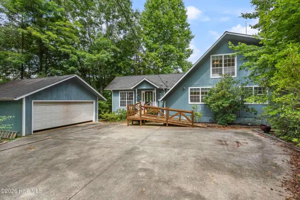 181 Rice LN, Marble, NC 28905