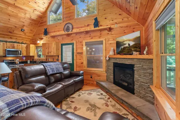 171 Laurel Oak LN, Murphy, NC 28906