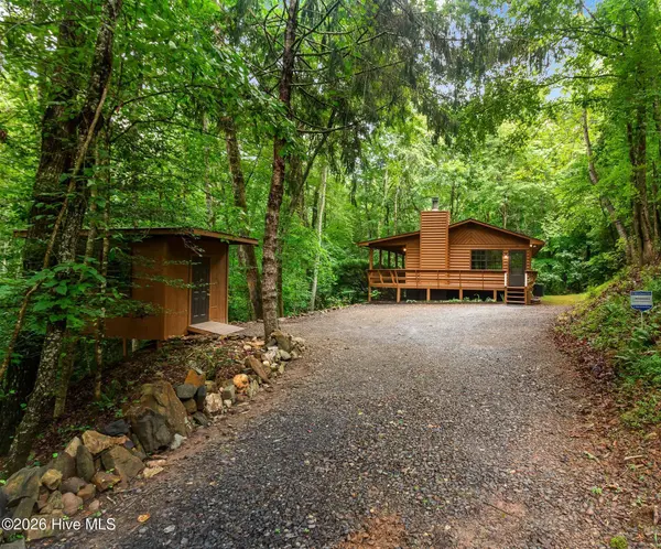 33 Hundred Acre Woods DR, Murphy, NC 28906