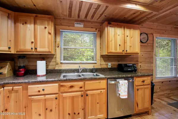 235 Huntington CIR, Murphy, NC 28906
