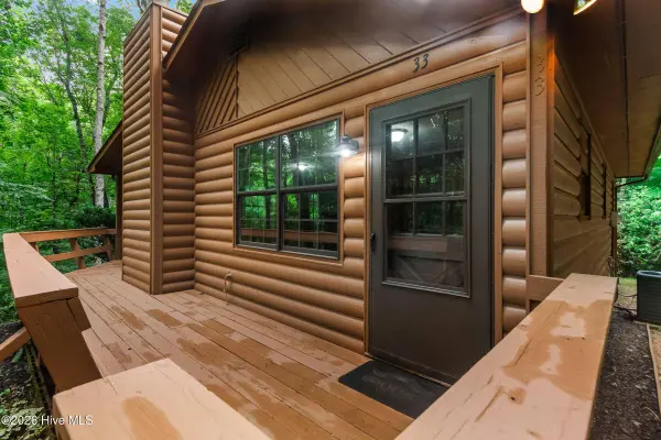 33 Hundred Acre Woods DR, Murphy, NC 28906