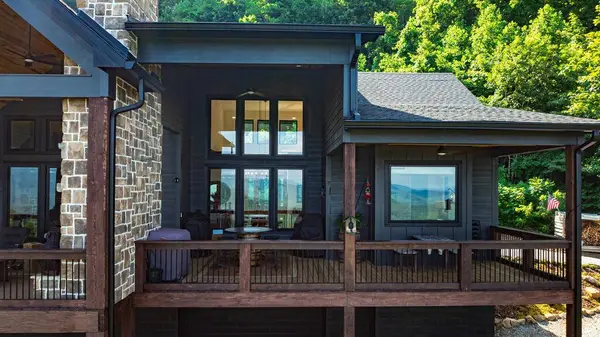 100 Little Den Lane, Murphy, NC 28906