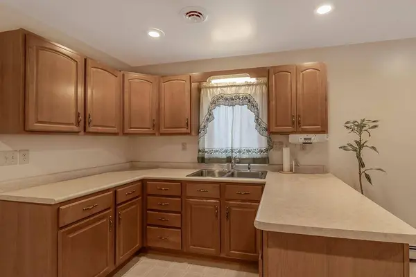 421 S Murphy ST, Lake Crystal, MN 56055