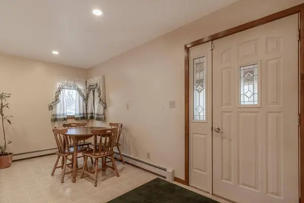 421 S Murphy ST, Lake Crystal, MN 56055