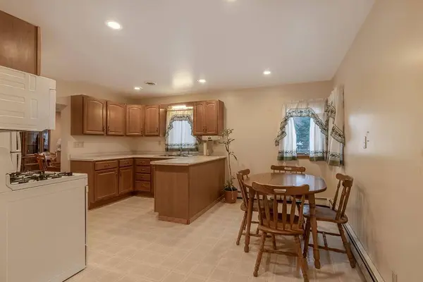 421 S Murphy ST, Lake Crystal, MN 56055