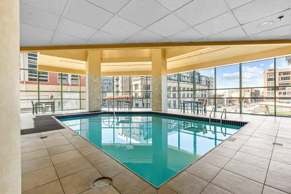 78 10th ST E #406, Saint Paul, MN 55101