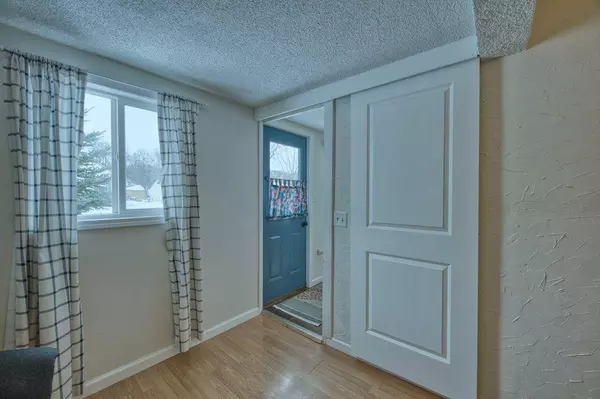 1521 15th AVE E, Hibbing, MN 55746