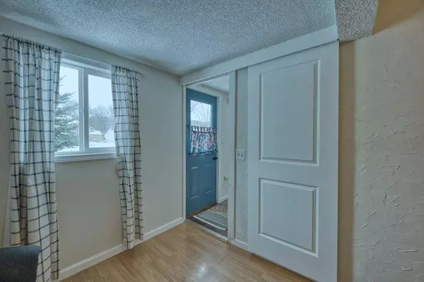 1521 15th Ave E, Hibbing, MN 55746