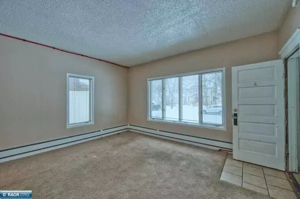 414 9th Ave S, Virginia, MN 55792