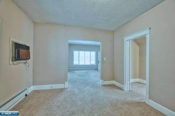 414 9th Ave S, Virginia, MN 55792