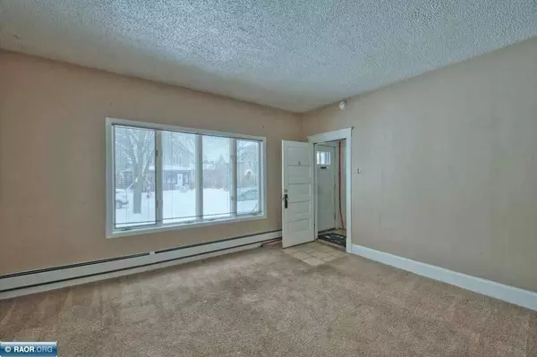 414 9th Ave S, Virginia, MN 55792