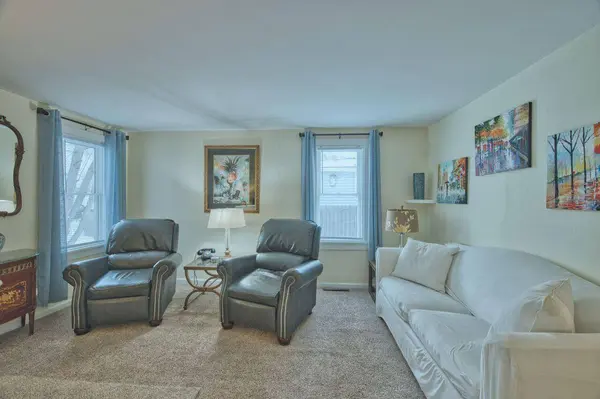 114 E 17th ST, Hibbing, MN 55746