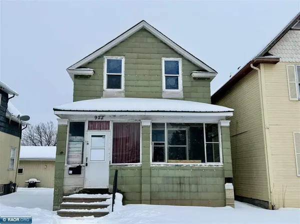 922 S 5th Ave, Virginia, MN 55792