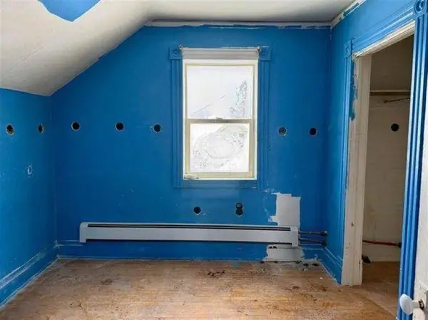 922 S 5th Ave, Virginia, MN 55792