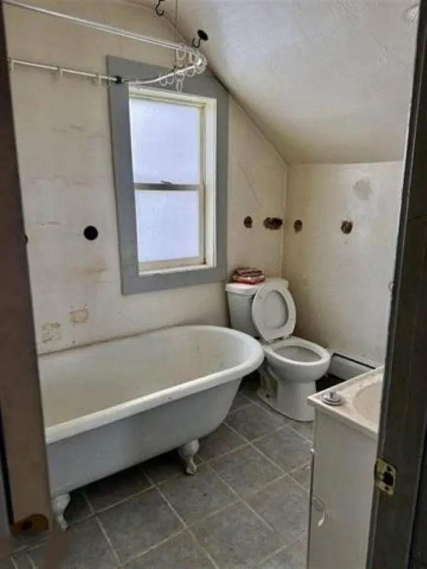 922 S 5th AVE, Virginia, MN 55792