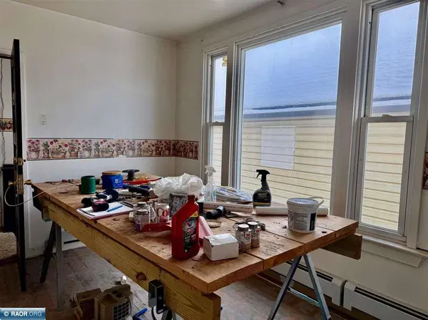 208 5th St S, Virginia, MN 55792