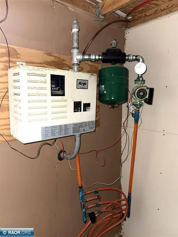 3217 Vermilion Trl, Makinen, MN 55763