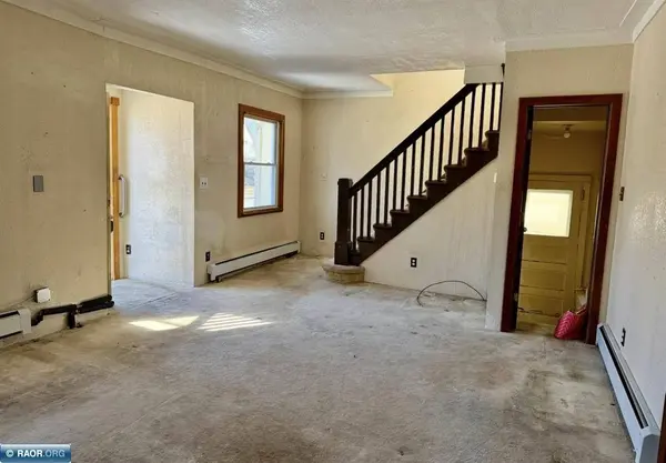 526 12th St S, Virginia, MN 55792