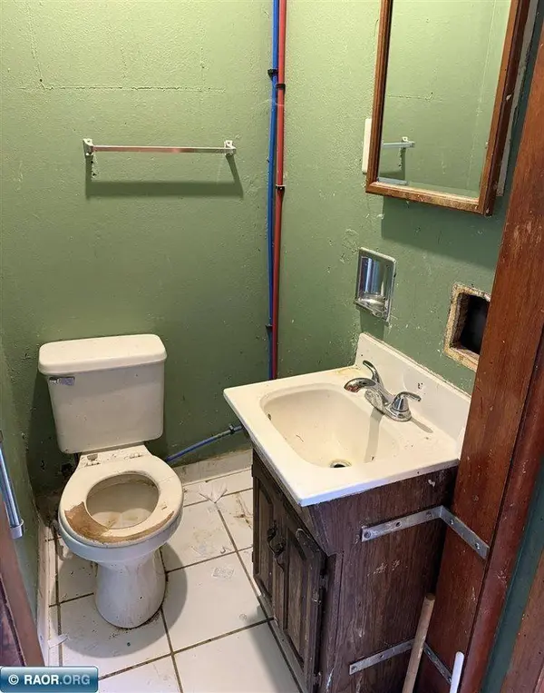 526 12th St S, Virginia, MN 55792