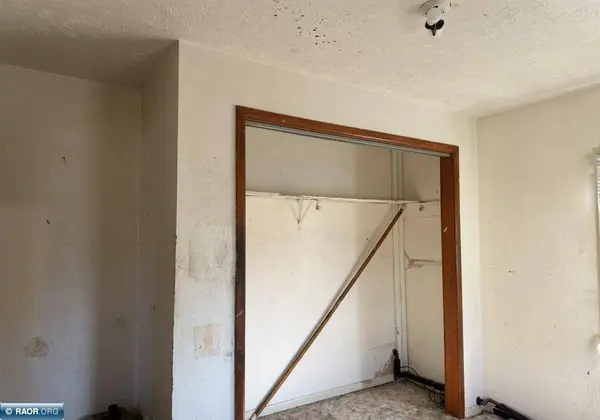 526 12th St S, Virginia, MN 55792