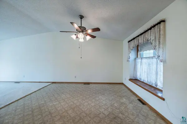 2506 E 21st Ave #1, Hibbing, MN 55746
