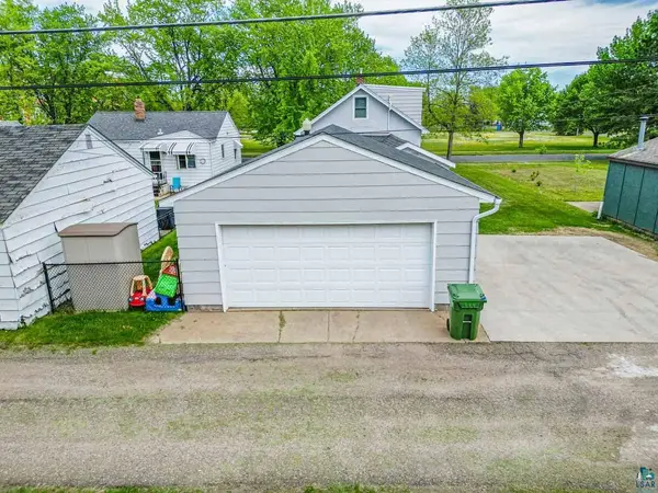 3219 4th Ave W, Hibbing, MN 55746